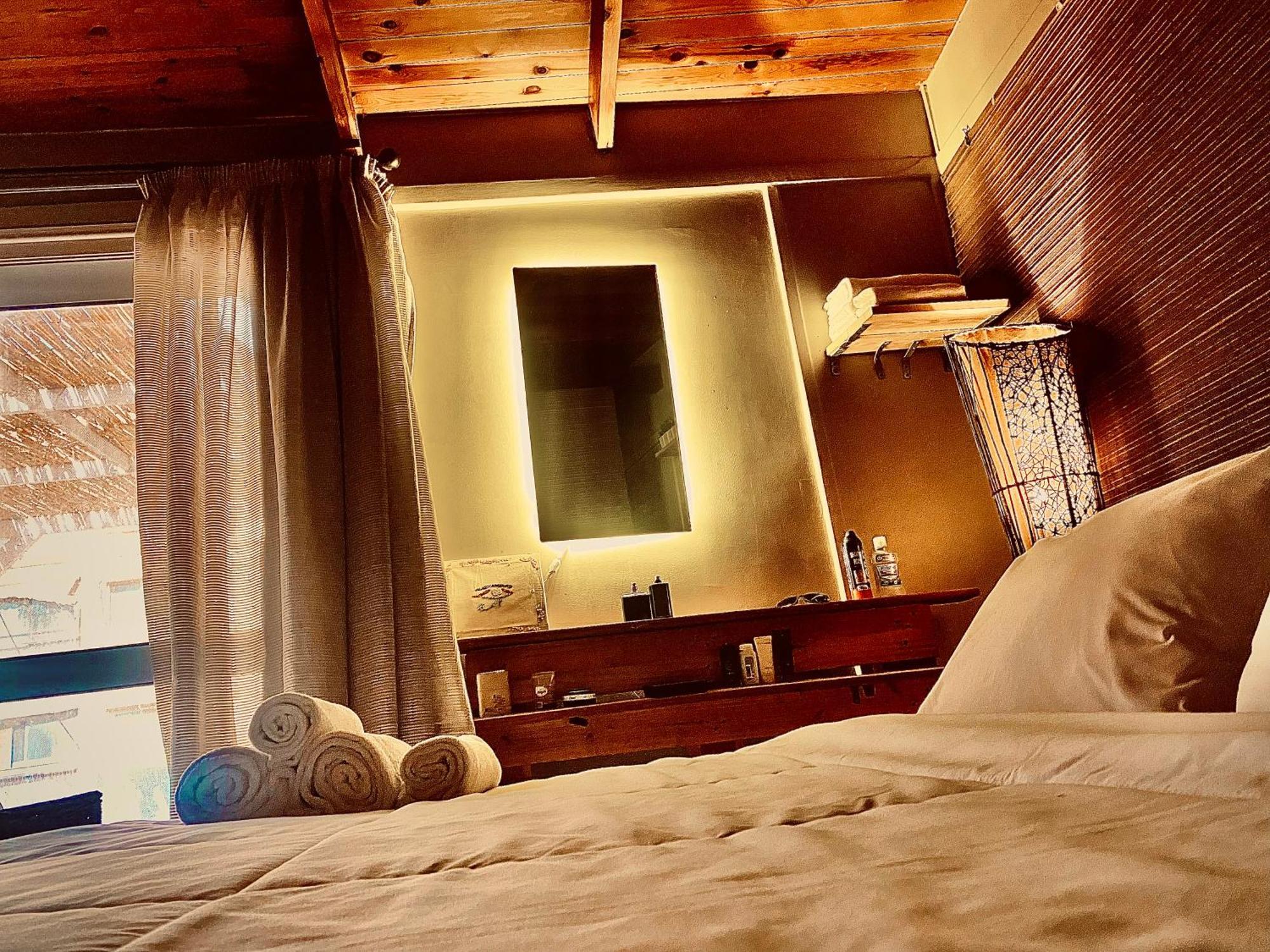 Airport Rooftop Club Luxurious Rooms And Studios Cairo Exterior photo